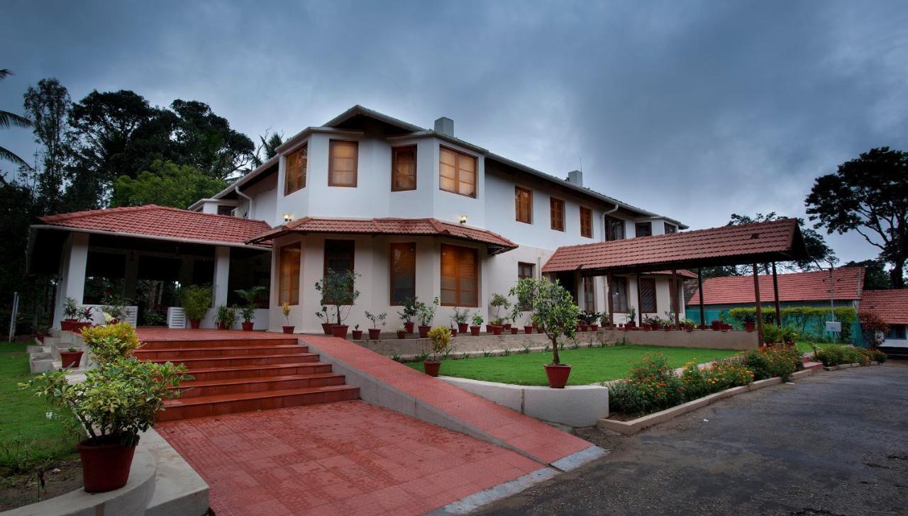 Villa Ama Plantation Trails Coorg à Gonikoppal Extérieur photo
